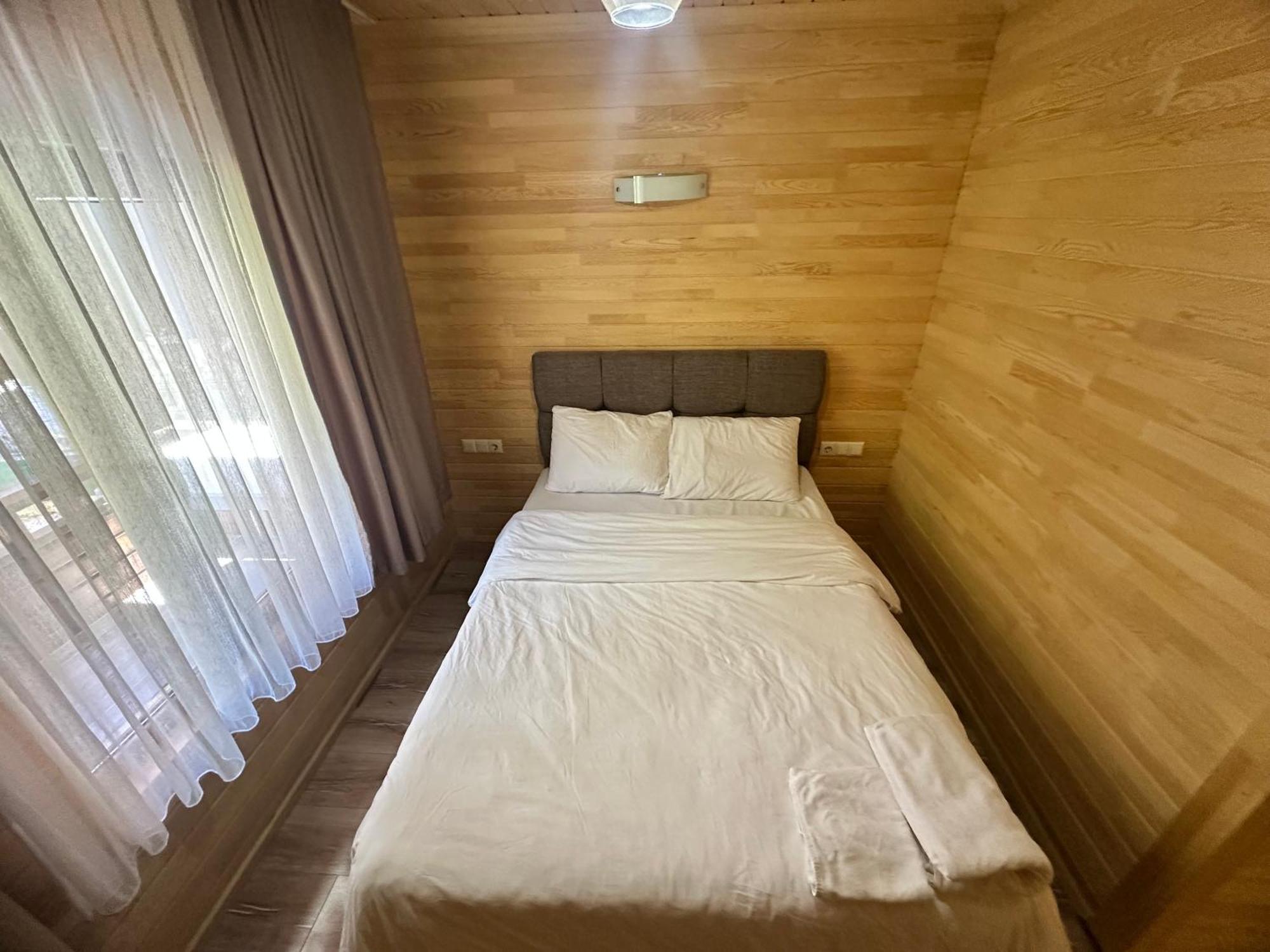 Haros Apartment *